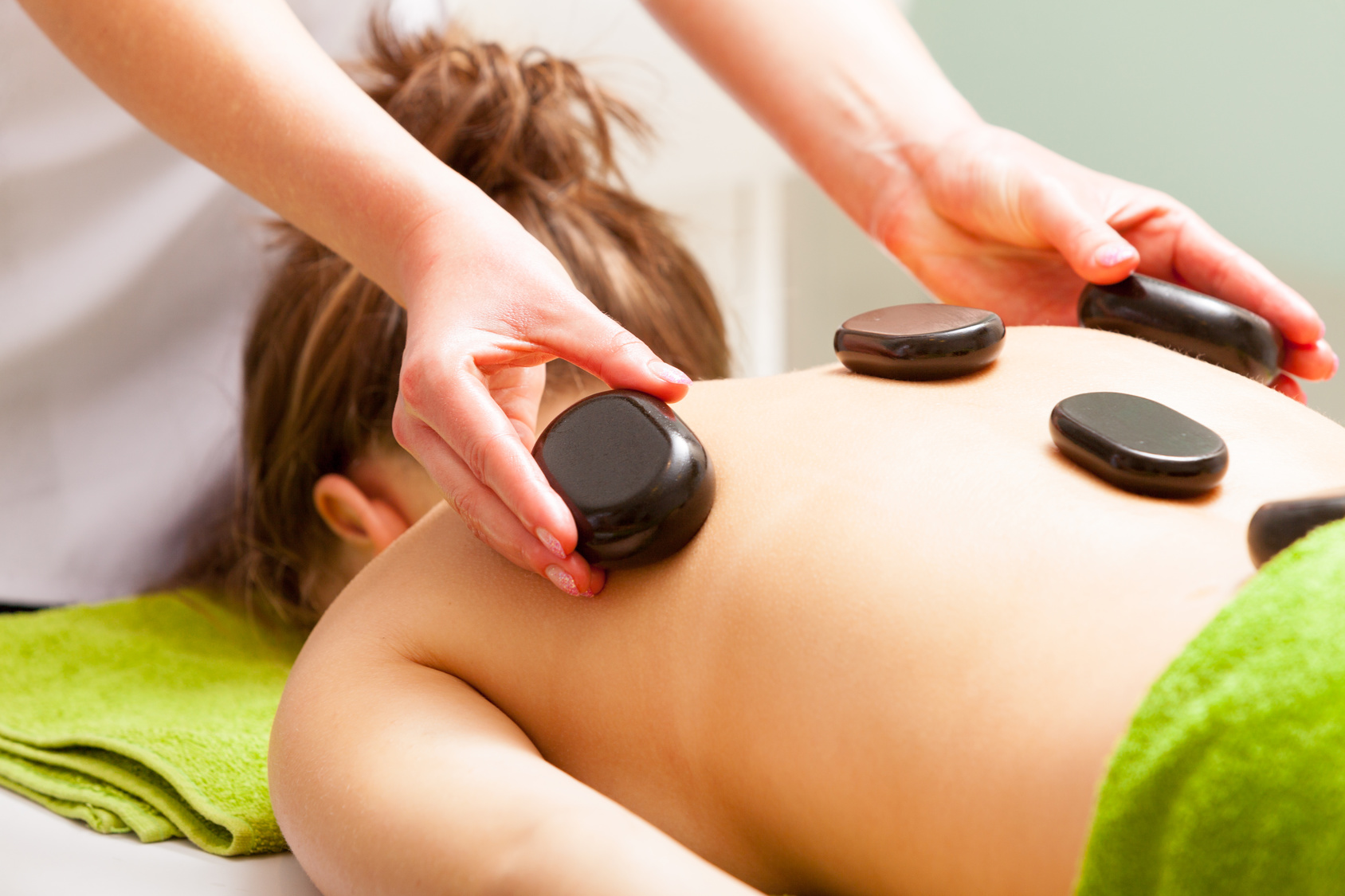 hot-stone-massage in Multan massage center