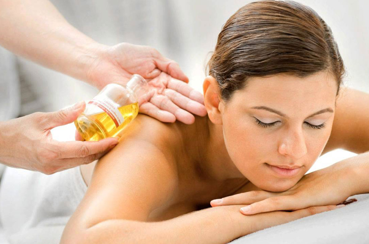 hot oil massage in Massage center Multan